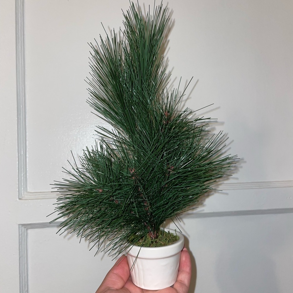 2 Target Table Top Small tree - Picture 4 of 5